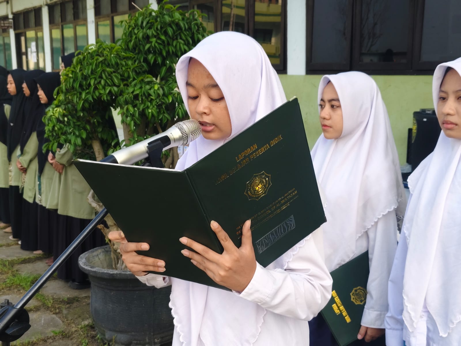 Berita Gambar